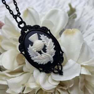 Irish Thistle Celtic Heart Wedding Party Jewelry Prom Birthday necklace Cameo